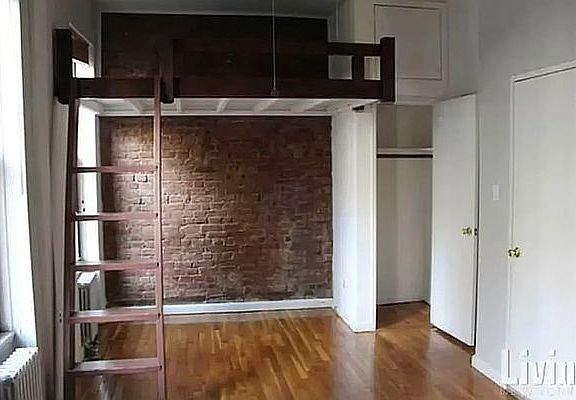 2nd image of 241 W 24th St APT 3