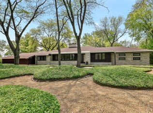 639 Stanton Rd, Glen Ellyn, IL 60137