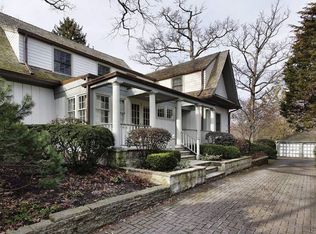 864 Burr Ave, Winnetka, IL 60093