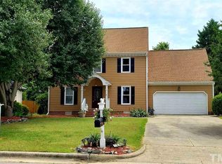 1300 Rainesview Ln, Apex, NC 27502