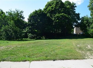 574 Wooster Rd N, Barberton, OH 44203