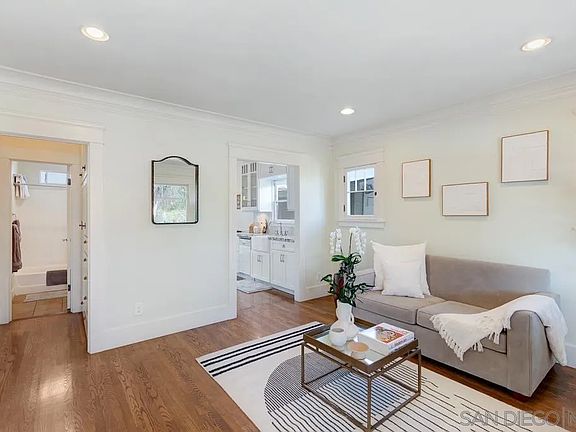 4th image of 2509 Madison Ave