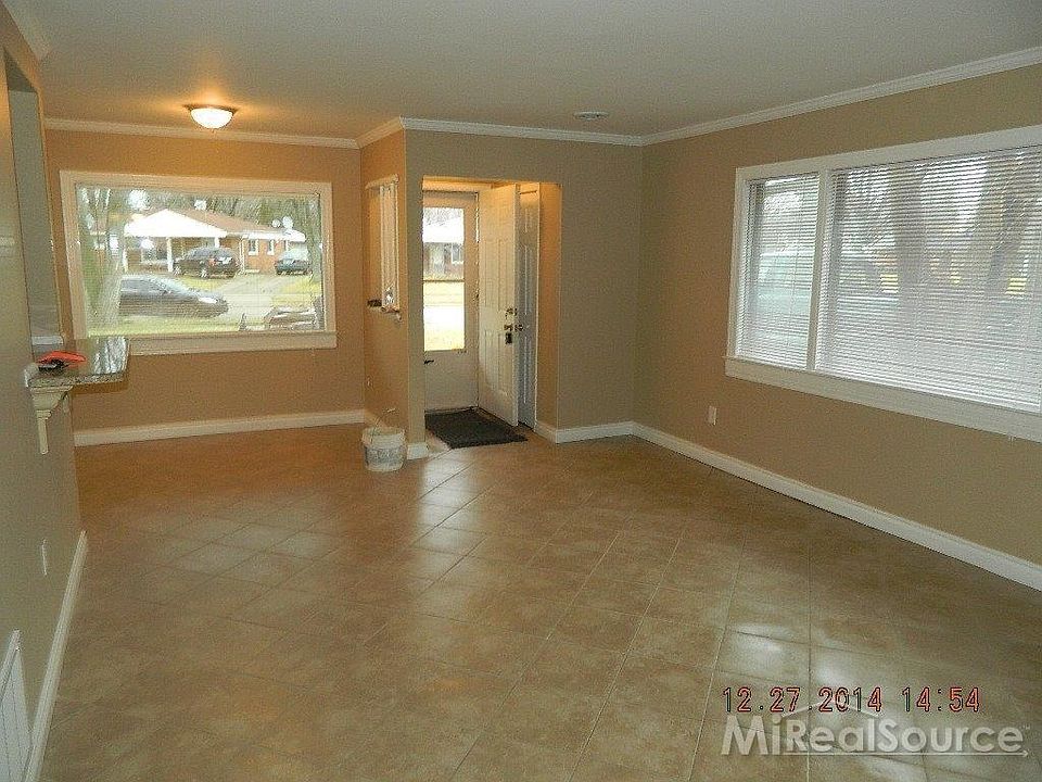 28437 Red Leaf Ln, Southfield, MI 48076 Zillow