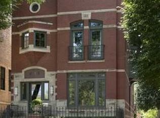 825 W Belden Ave, Chicago, IL 60614