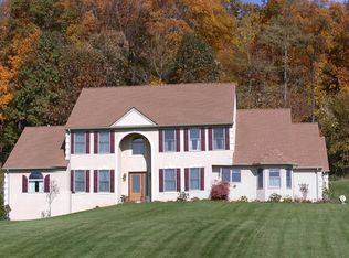 183 Oberholtzer Rd, Gilbertsville, PA 19525