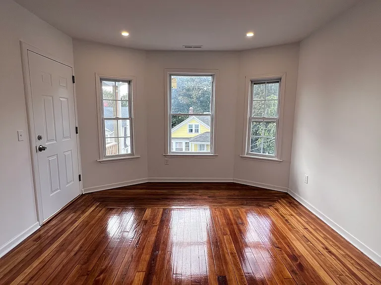 36 Vermont St #2 — Photo 7