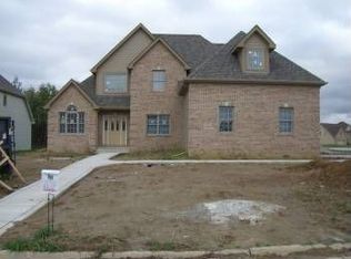 8760 Superior Ct, Winfield, IN 46307