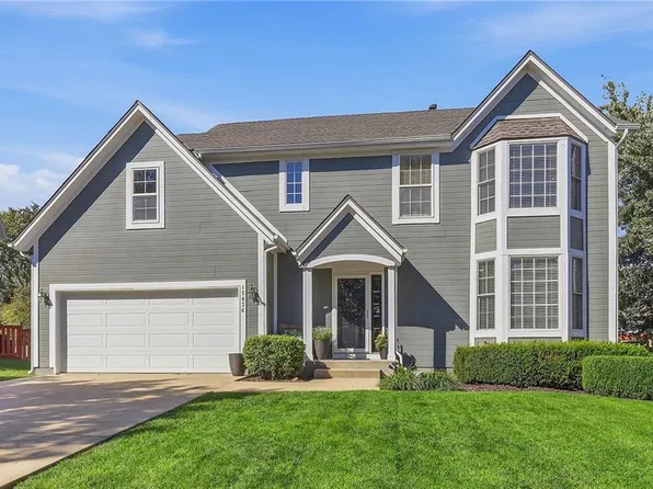 15836 W 153rd Ter, Olathe, KS 66062