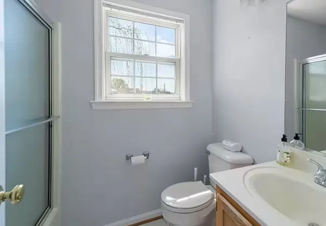1317 Grayland Ave — Photo 6