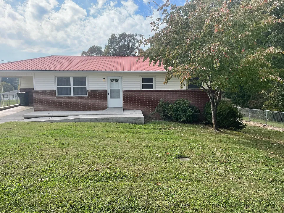 Broyles Ln