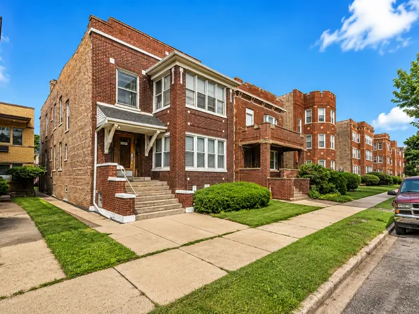 11221 S King Dr, Chicago, IL 60628
