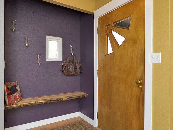 4th image of 1147 La Farge Ave