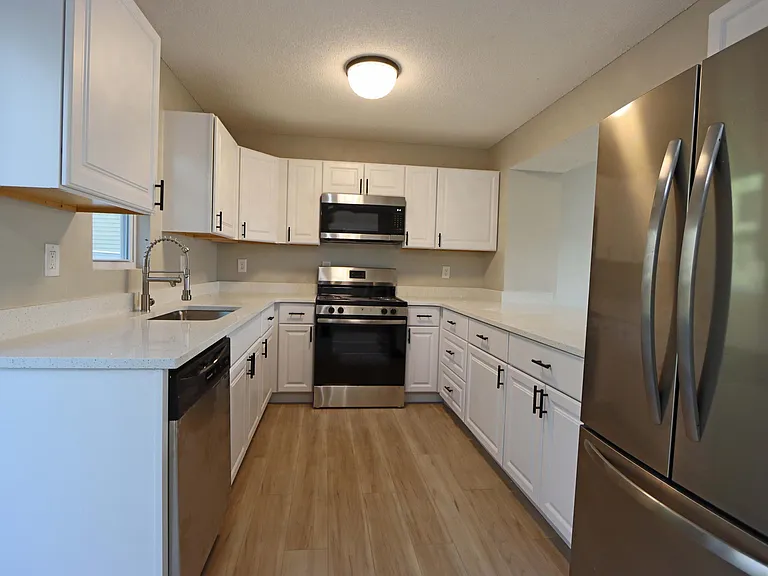 1686 Jupiter Ave — Photo 10