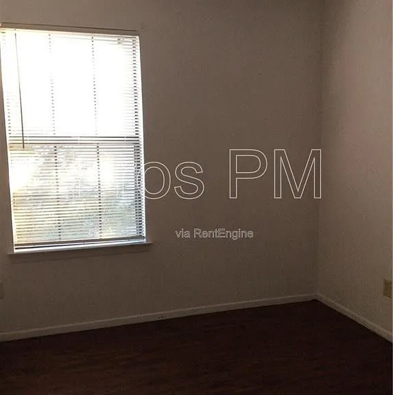 852 W Collins St — Photo 5