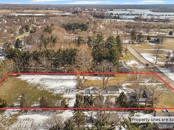 3rd image of 4609 Middle Ridge Rd