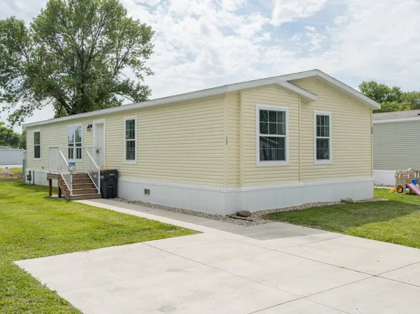 125 Kingsway Dr #125, Mankato, MN 56003