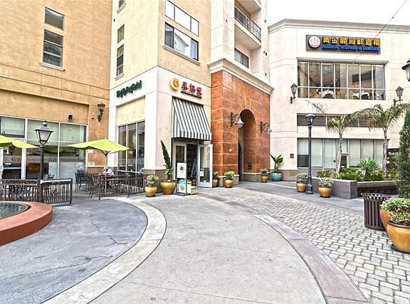 2nd image of 600 N Atlantic Blvd APT 518