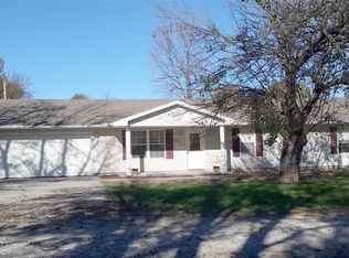 409 W Minnehaha St, Green Ridge, MO 65332