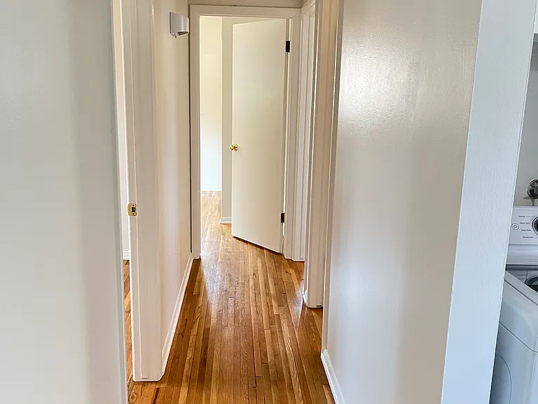 3605 Martin Dr — Photo 22