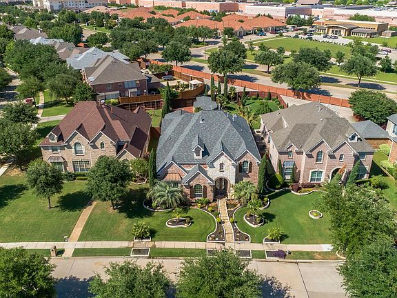 5th image of 1011 Plum Dr