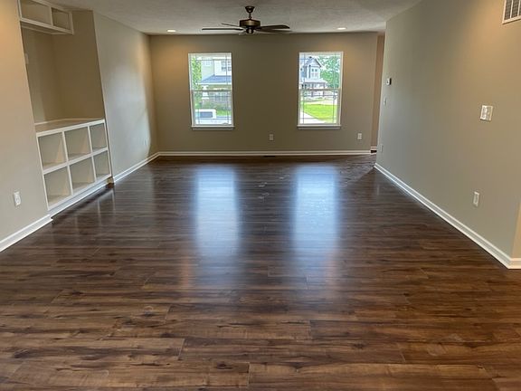 3rd image of 5810 Patricia Ln