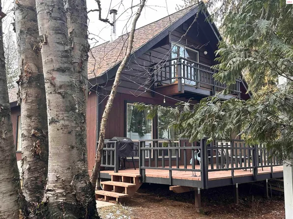 2727 Selkirk Rd, Sandpoint, ID 83864