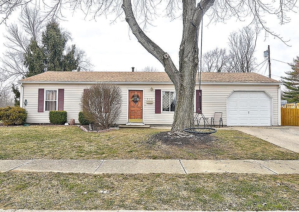 1st image of 160 Charles Dr