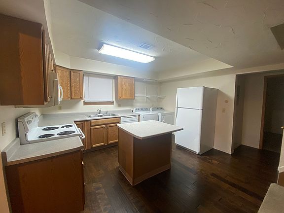 4th image of 100 E 13th Ave APT A