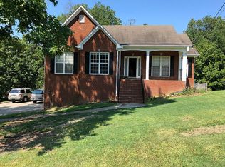 125 Sterling Gate Dr, Alabaster, AL 35007