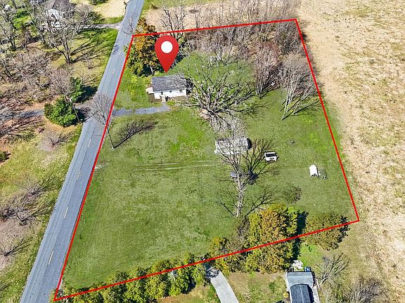 2nd image of 412 Three Bridge Rd