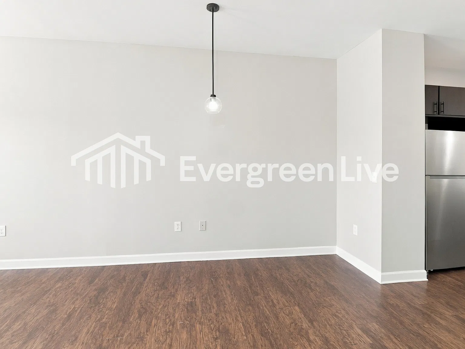 3 bed, 3.5 bath, 1615 sqft, $2,095 — Photo 4