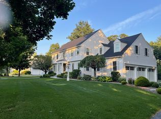 40 Planting Field Rd, Medfield, MA 02052