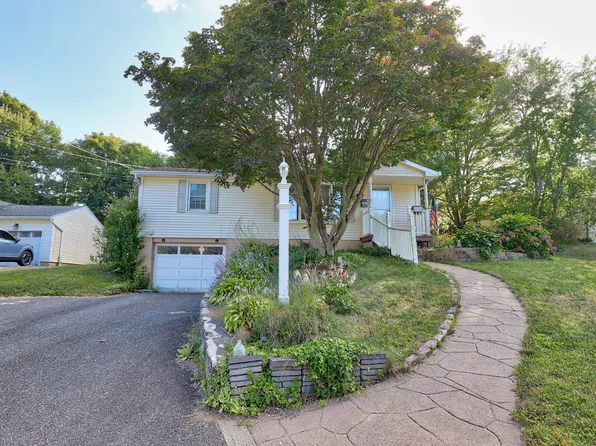 120 Williamson Circle, Watertown, CT 06779