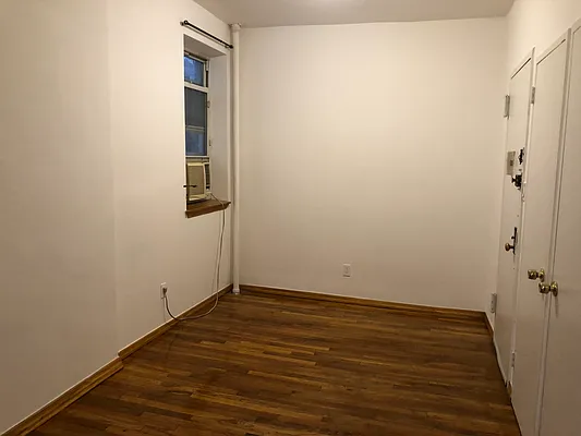 Rented by J M Weber Real Estate Inc | media 16