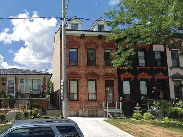 223 Park St N, Hamilton, ON L8R 2N9