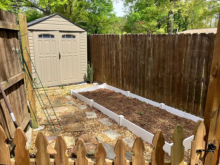 529 Edgeknoll Dr — Photo 12