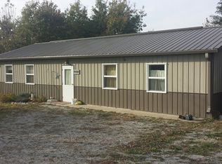 9220 E Kyle Rd, Pierceton, IN 46562