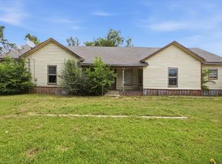 1626 Kennedy St, Bonham, TX 75418