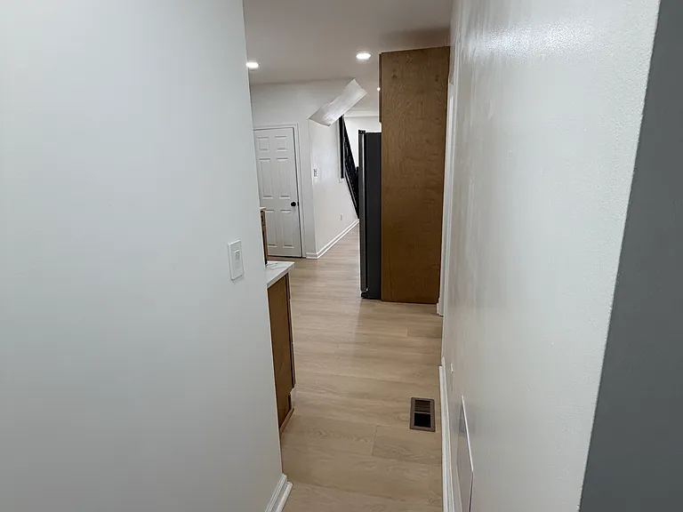 2702 Lancaster Ave — Photo 11