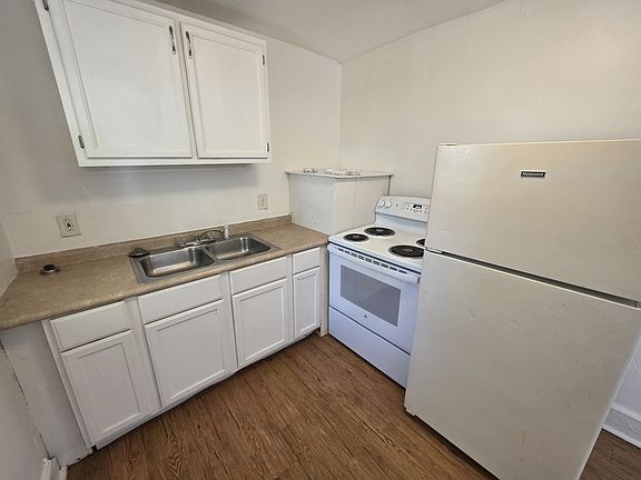 5th image of 1506 Evergreen St #A