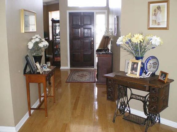 5th image of 12201 Glencliff Cir