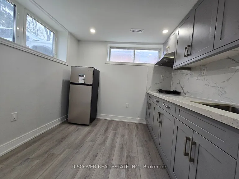 186 Floradale Dr #2 — Photo 7