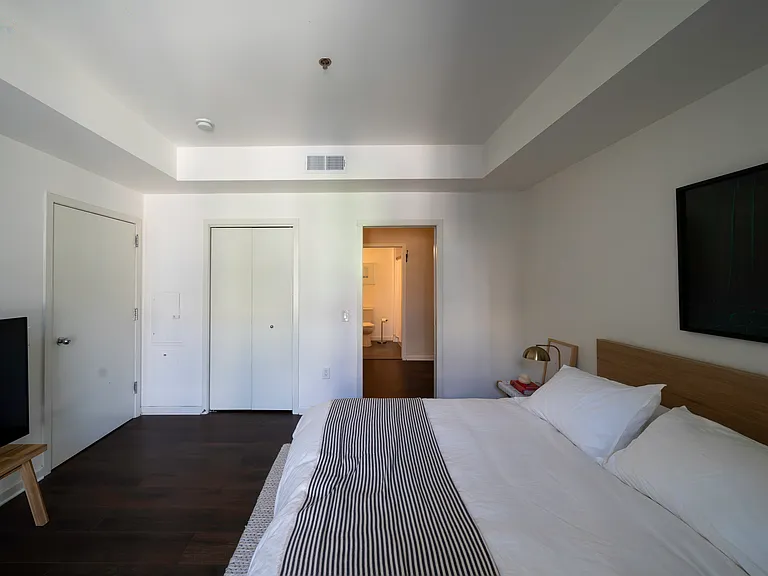 1620 NE Broadway St #517 — Photo 6