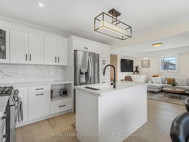 111 Eastchester Ave N #UPPER — Photo 9