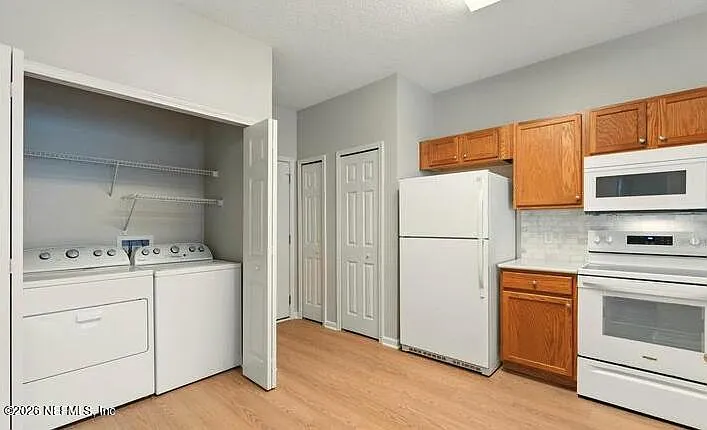 726 Middle Branch Way — Photo 6