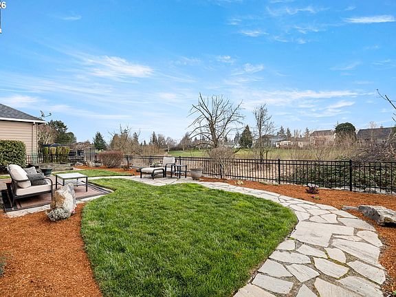 3rd image of 520 Tukwila Dr
