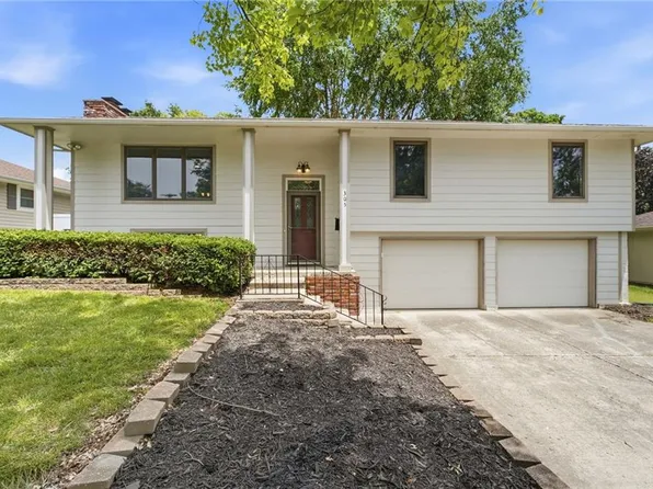 305 SW Marion Ln, Lees Summit, MO 64081