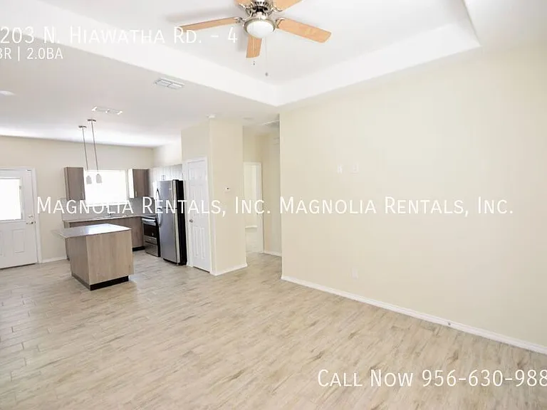 5203 N Hiawatha Dr #4 — Photo 5