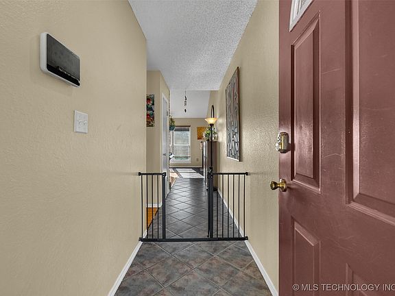 4th image of 14124 E 26th St
