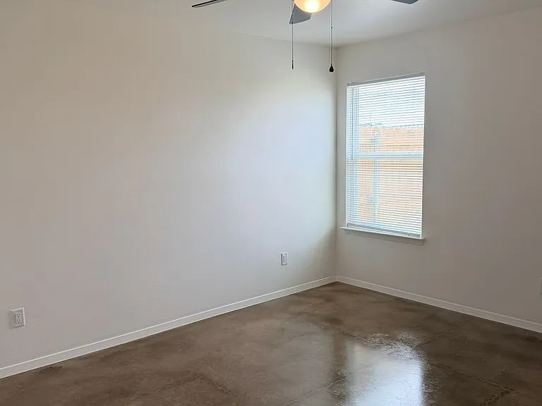983 Cline Dr — Photo 16